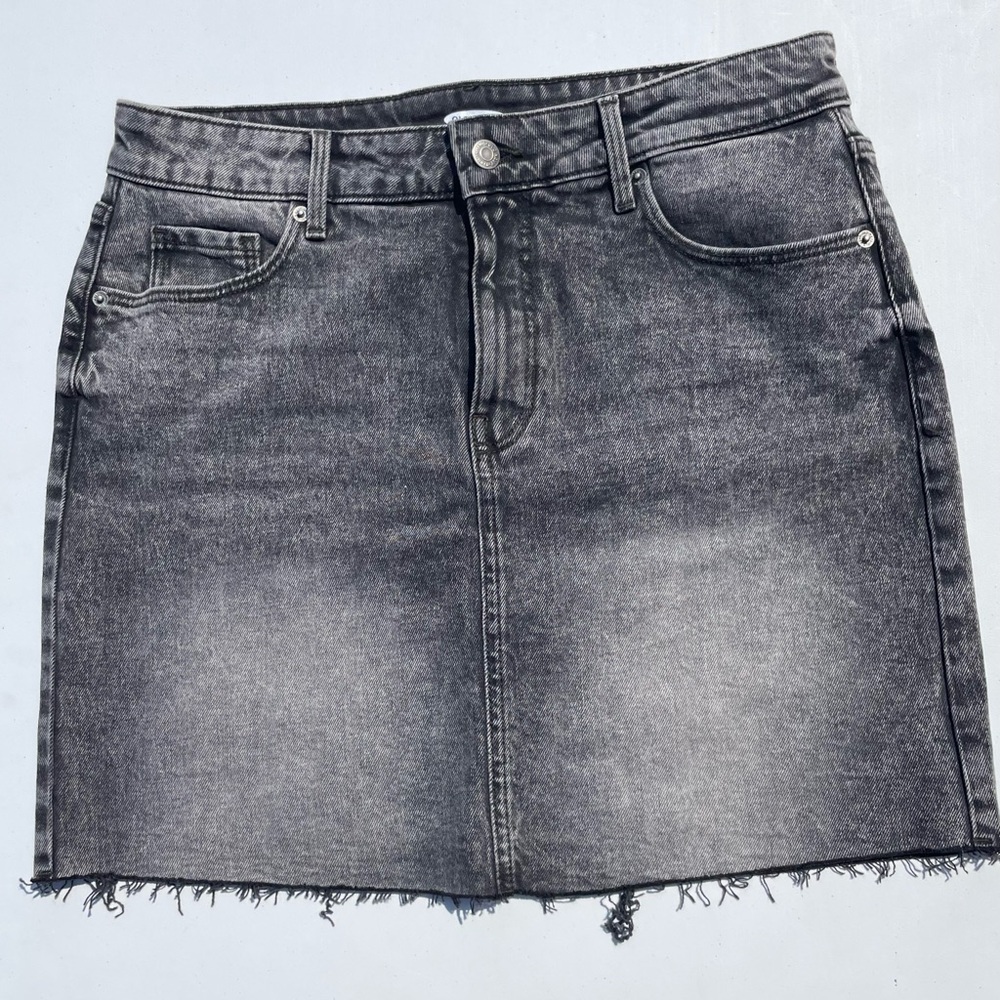 Old Navy black denim mini skirt, high waisted, frayed hem, size 10